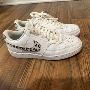 Nike Womens Court Vision